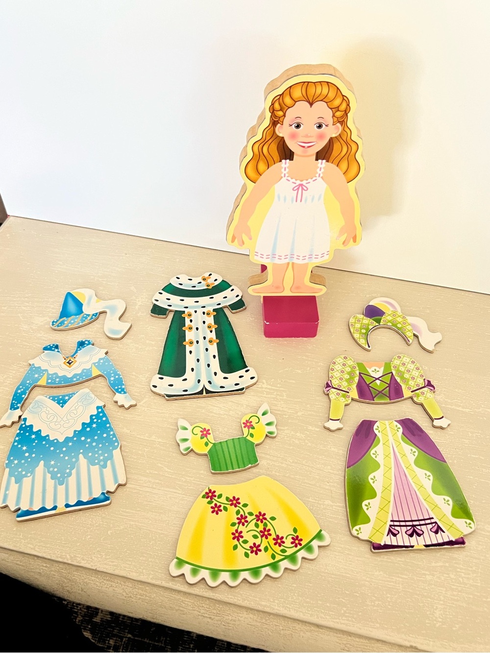 Melissa & Doug Princess Elise Magnetic Dress Up Doll Wooden Toy Set of 4 dresses